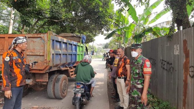 
					PAC Pemuda Pancasila Desa Waru Adakan Kegiatan Bersih Bersih  