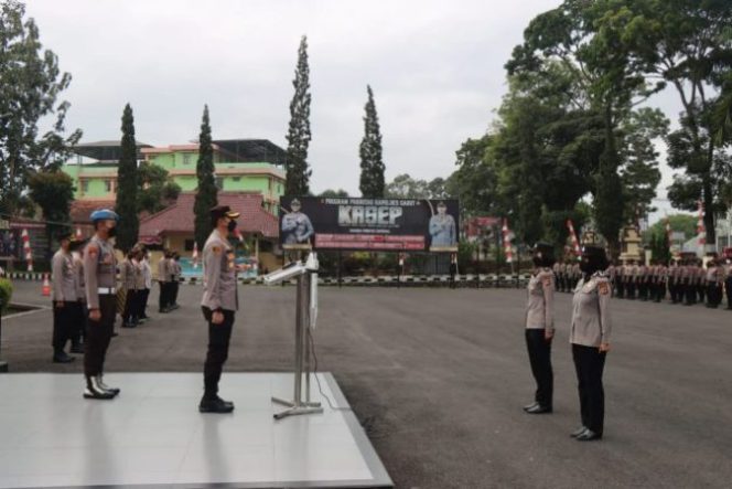 
					Kapolres Garut Pimpin Upacara HUT Polwan Ke-74 Tahun 2022