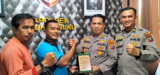 Polsek Labuhan Ruku Dapat Penghargaan dari Media Taruna Global News