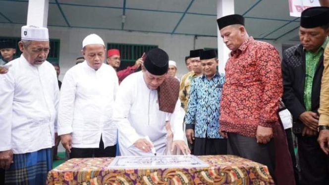 
					Wali Kota Waris Tholib Resmikan Masjid Al-Hasanah Jalan AMD Kelurahan Bunga Tanjung