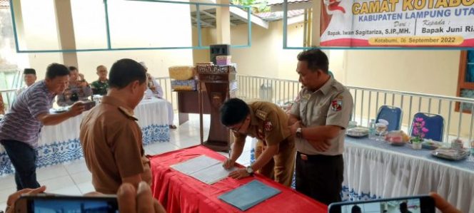 Pemkab Lampura Gelar Sertijab Camat Kotabumi, dari Iwan Sagitariza Kepada Juniriadi