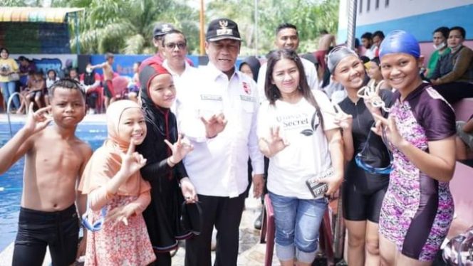 Wali Kota Waris Tholib Buka Kejuaraan Renang Kelompok Umur Perebutkan Piala Bergilir Wali Kota Tanjungbalai Tahun 2022