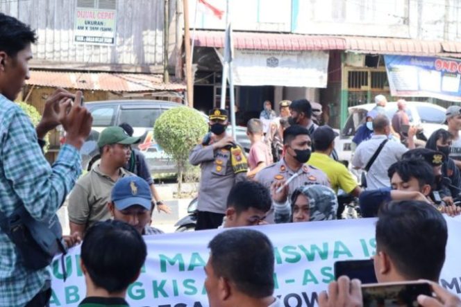 
					Polres Asahan Kawal Aksi Unras HMI Jilid II