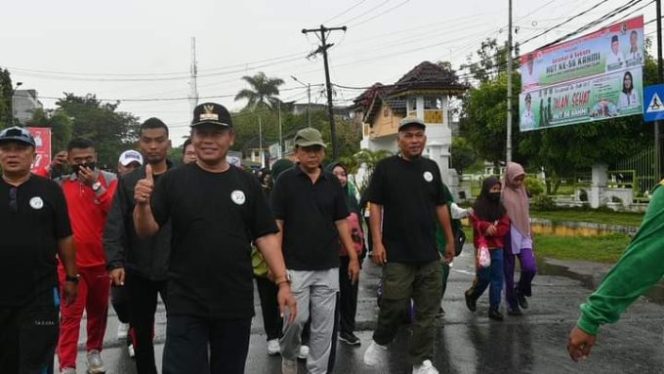 
					Wali Kota Tanjungbalai Ikuti Jalan Sehat Bersama Para Pelajar dan Masyarakat Semarakkan HUT KAHMI Ke-56
