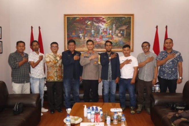 
					PWI Asahan Silaturahmi Tatap Muka Dengan Kapolres AKBP Roman