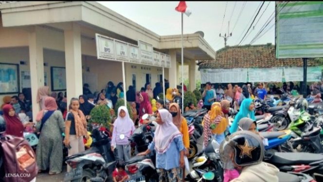
					Penerima Bantuan Subsidi BBM di Desa Cimanggu Satu Membludak