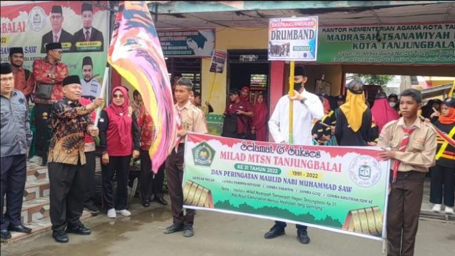 
					Wali Kota Tanjungbalai Menghadiri Kegiatan Milad Ke 31 Tahun di Sekolah Madrasah Tsanawiyah MTSN
