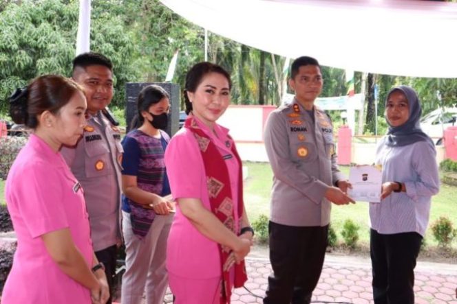 
					Kunjungan Kerja ! Kapolres Asahan Bangga Kinerja Kapolsek Kota Kisaran