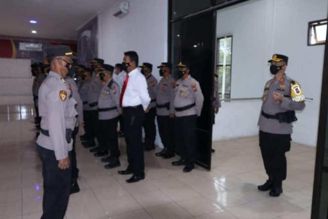 
					Kapolres Asahan Pimpin Upacara Kenaikan Pangkat Kabag Ren