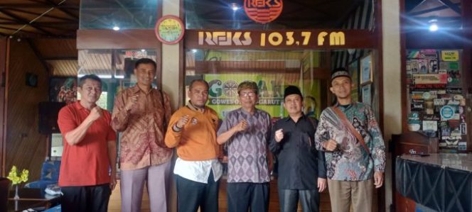 
					Fahmi Tamami Garut Talk Show di Radio Reks, Siap Berdayakan Ekonomi Ummat