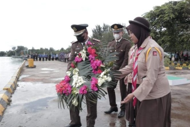 
					Di Peringatan Hari Pahlawan Nasional ke-77, Kejari Beltim: Semua Orang Bisa Jadi Pahlawan