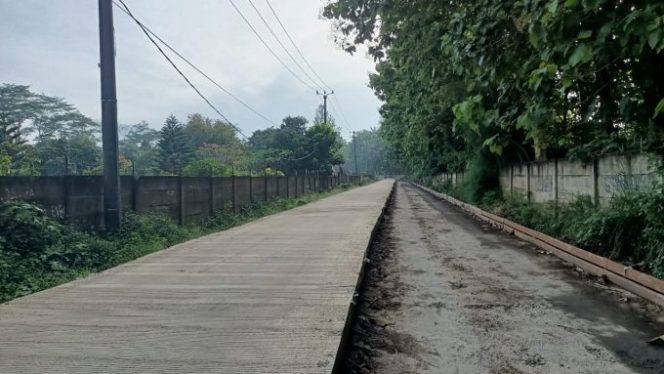
					Warga Rumpin Geram, Proyek Betonisasi Jalan Senilai 4,9 Miliar Mangkrak