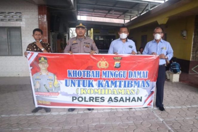 
					Antisipasi Tawuran dan Begal, Kasihumas Polres Asahan Gelar Khotbah Minggu Damai di Gereja Katolik