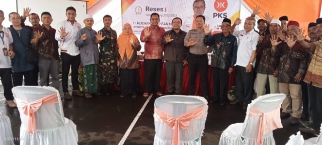 
					Kegiatan Reses Anggota DPRD Jabar H.Mochamad Ichsan M.,S.T. di Desa Sukamaju, Kec.Megamendung