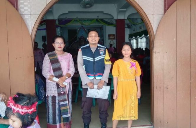 
					Polsek Indrapura Ops Kepolisian Kewilayahan “BINA WASPADA-2022” di Gereja HKBP Cinta Damai