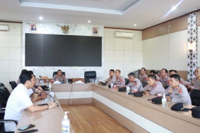 
					Kapolres Majalengka Berikan Arahan Kepada PJU dan Kapolsek Jajaran Polres Majalengka