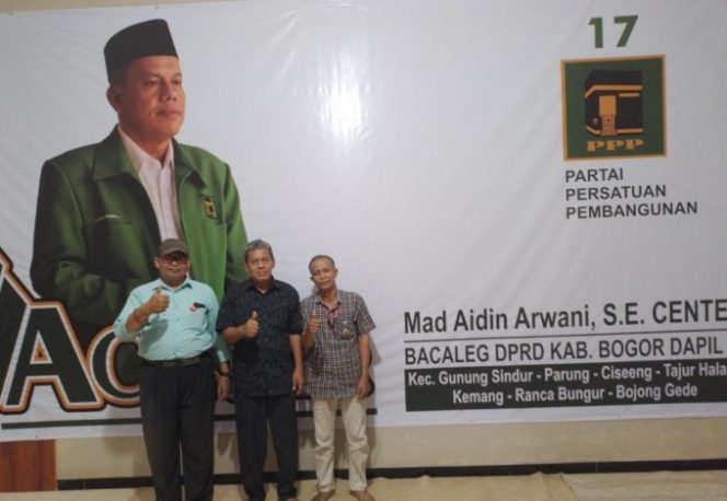 
					Mad Aidin. SE. Hidup Sederhana & Selalu Jalin Silaturahmi dengan Warga