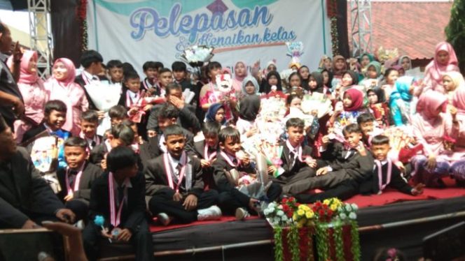 
					SDN Bojong Sempu 02 Parung Gelar Pelepasan dan Kenaikan Kelas, 68 Siswa-siswi Kelas VI Dinyatakan Lulus