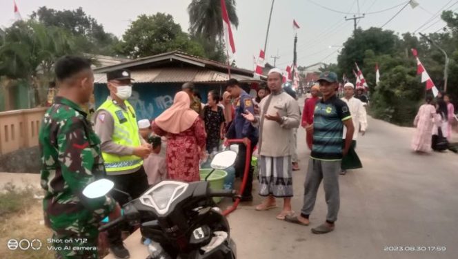 
					Kesulitan Air Bersih, Pemdes Cibeuteung Muara Suplai 8000 Liter Air Bersih Pada Warga