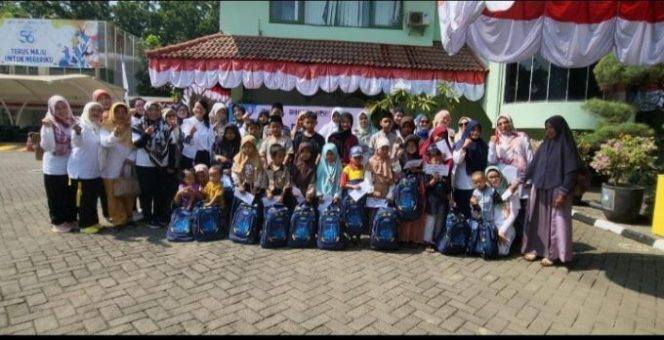 
					Dharma Wanita Jasa Tirta II Santuni Anak Yatim dan Pensiunan