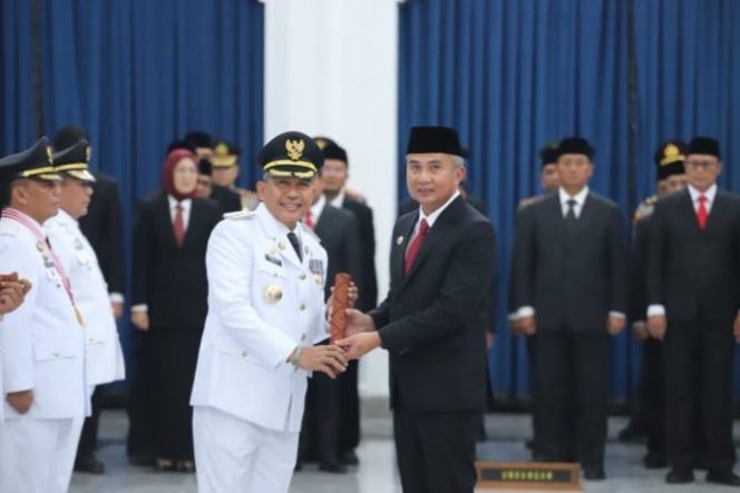 
					Resmi, Arsan Latif Gantikan Hengky Jadi Pj Bupati Bandung Barat