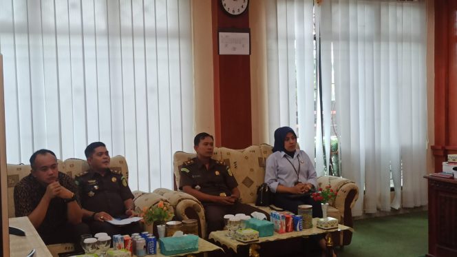 
					Kejaksaan Negeri Belitung Timur, Kasus Dugaan Penyimpangan Jasa Pelayanan Covid-19 RSUD Muhammad Zein Naik Kepenyidikan