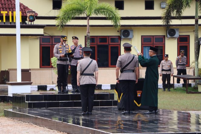 
					Kapolres Belitung Timur Pimpin Pelantikan Kasat Reskrim Dan Kapolsek Gantung Polres Belitung Timur