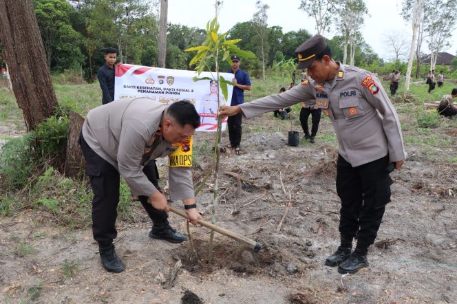 
					Giat Rakorbin SDM Polri, Polres Belitung Timur Laksanakan Bakti Sosial, Bakti Kesehatan Dan Penanaman Pohon