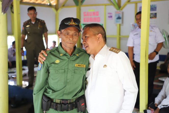 
					Pemda KBB akan Naikan Intensif Linmas, Pj Bupati Bandung Barat memandang Tugas Mereka Cukup Berat