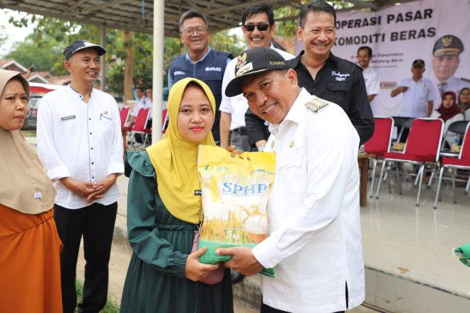 
					Sebanyak 1.440 Paket Beras Murah Siap disebar untuk 12 Desa, Upaya Pemkab KBB menekan Inflasi