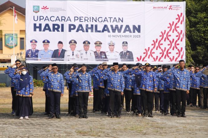
					Peringati Hari Pahlawan Nasional, Wakil Bupati Beltim Khairil Anwar Sampaikan Hal Ini