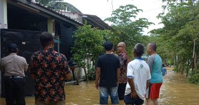 Sungai Cibeuteung Meluap, Ratusan Rumah Warga di Kemang Bogor Terendam Banjir