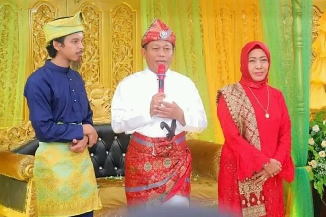 
					Peringatan Hari Jadi Kota Tanjungbalai ke 403 Tahun 2023 Acara Prosesi Kesultanan Dan Makan Bajambar