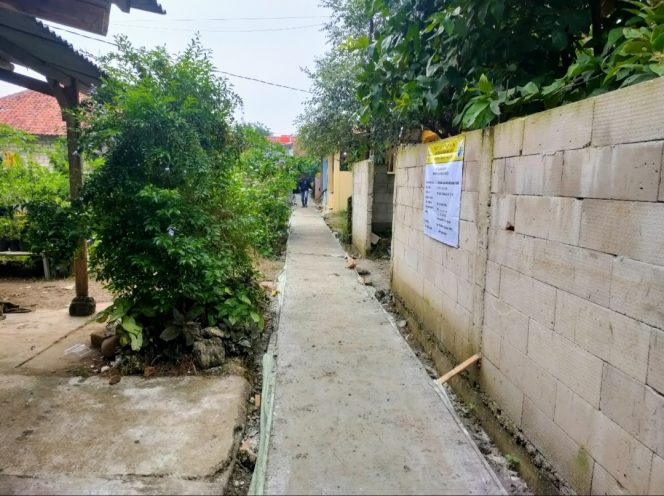 
					Realisasikan Dana Desa Tahap Ketiga, Pemdes Cimanggu Dua Bangun Jaling di Dua Kampung