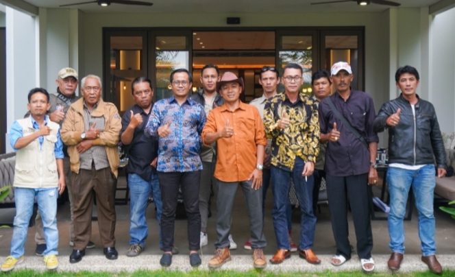 
					Digadang-gadang Jadi Calon Bupati KBB, Steve Ewon dan Partai Golkar Buka Komunikasi
