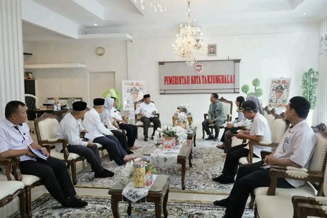 
					Walikota Tanjungbalai Menerima Audensi Pimpinan Cabang PT Pegadaian Tanjungbalai