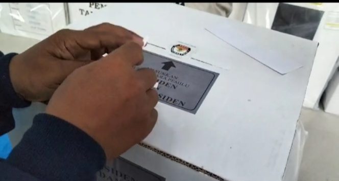 
					KPUD Grobogan Akan Dilaporkan Ke DKPP, Diduga Membuka Segel Kotak Suara