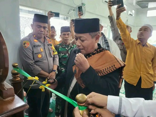 
					Ditandai Dengan Gunting Pita, Walikota Tanjungbalai Waris Tholib Resmikan Mesjid Nurul Husnah