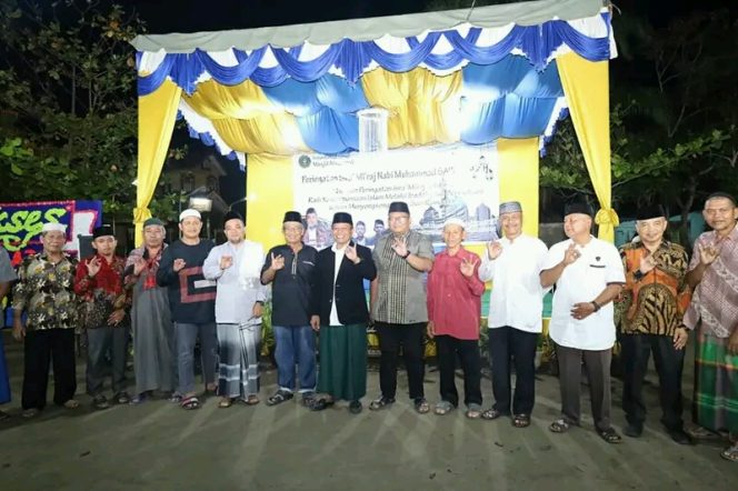 
					Walikota Tanjungbalai Hadiri Peringatan Isra Mi’raj Sekaligus Berikan Kain Sarung Kepada Pengurus Remaja Mesjid