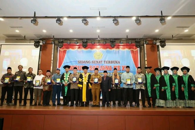 
					Hadiri Acara Wisuda Sarjana ke-XV STAI Al-Hikmah Tanjungbalai tahun 2024, Waris Tholib Apresiasi Sekolah Tinggi Agama Islam