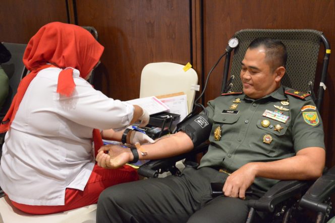 
					Pejuang Kemanusiaan Hadir Pada Kegiatan Donor Darah Dalam Rangka Hut Ke – 78 Persit Kartika Chandra Kirana