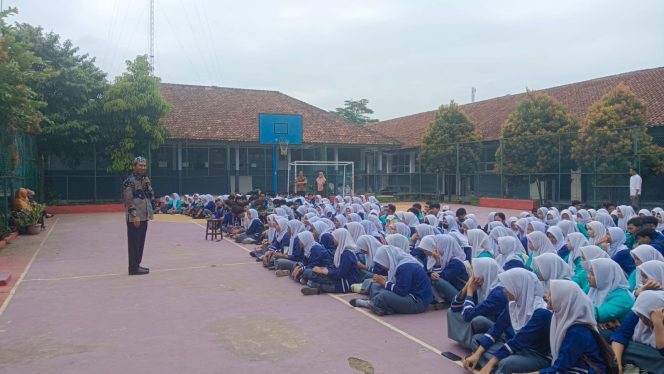 
					Kepsek SMAN 1 Rumpin Berikan Motivasi Kepada Siswa Setelah Penilaian Sumatif Akhir Jenjang (PSAJ)