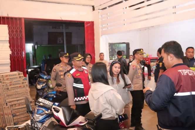 Kapolres Indramayu Pimpin Langsung Patroli Skala Besar dan Sita Miras, di Tempat Hiburan Malam