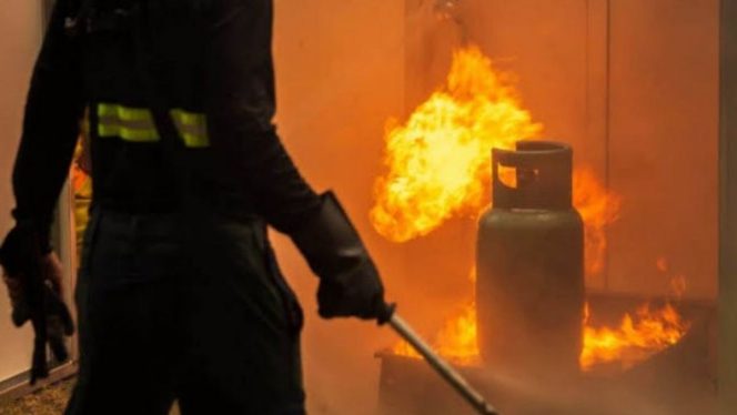 
					Gas Elpiji Ukuran 12 Kilogram di Cisarua Bogor Meledak, 3 Orang Alami Luka Bakar