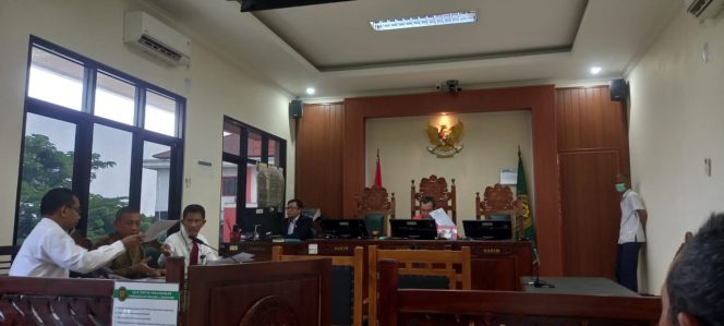 
					Sidang Perdana Praperadilan Tersangka Kasus Tanah Tidak Dihadiri Termohon Polres Bogor