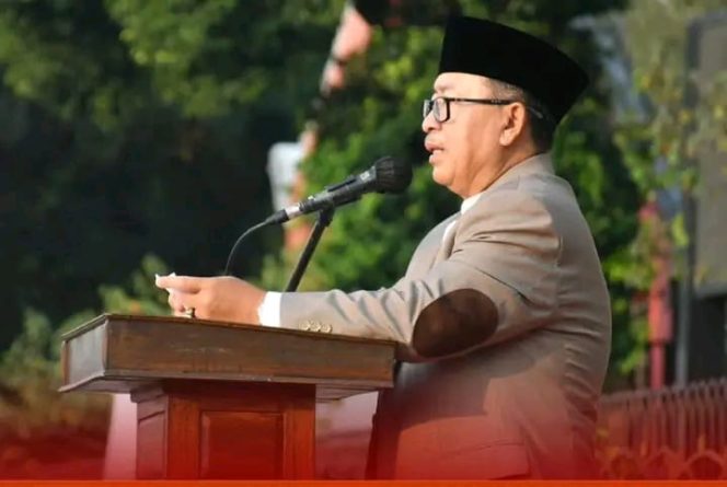 
					Ikuti Shalat Ied di Alun-Alun Masjid Agung Cianjur, Bupati Cianjur H. Herman Suherman Sampaikan Hal Ini