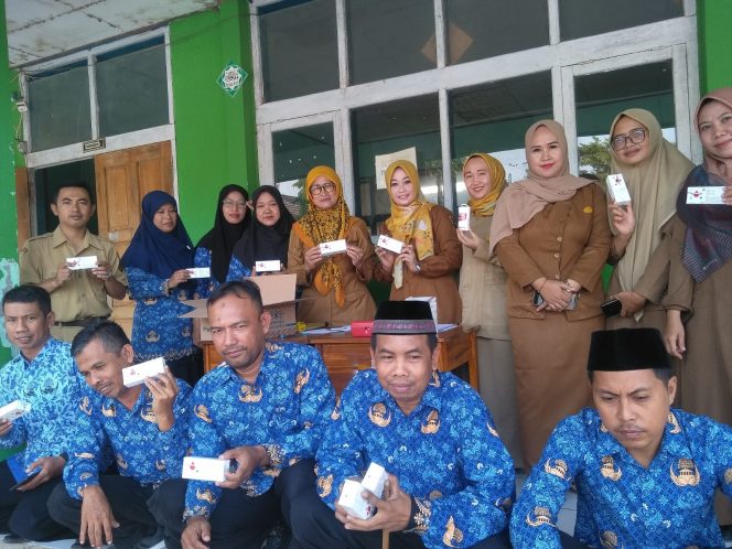 
					Guna Berikan Pelayanan Maksimal Terhadap Masyarakat, Puskesmas Ciracap Sukabumi Dor to dor ke Tiap Wilayah