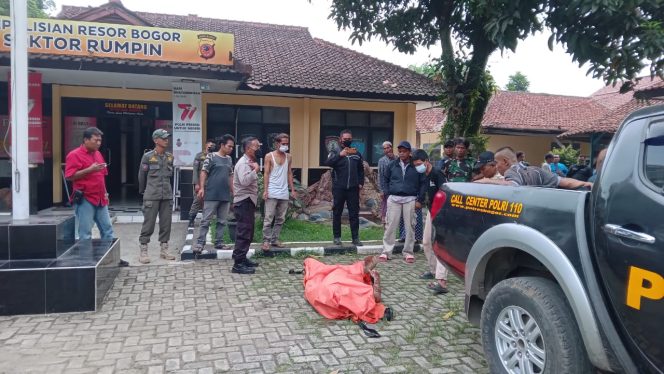 
					Penemuan Mayat Di Dalam Sumur Gegerkan Warga Cipinang Rumpin
