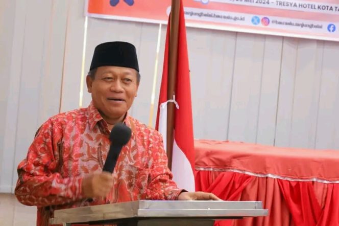 
					Walikota Tanjungbalai Hadiri Pelantikan Pembekalan Anggota Panitia Pengawas Pemilihan Umum