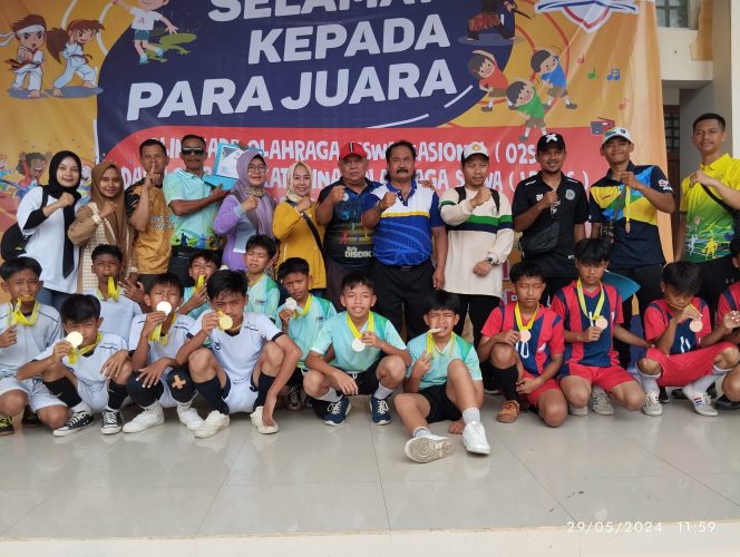 
					Mantap.. Kontingen Kecamatan Kalibunder Raih Prestasi Gemilang Pada Ajang O2SN Tingkat Kabupaten Sukabumi
